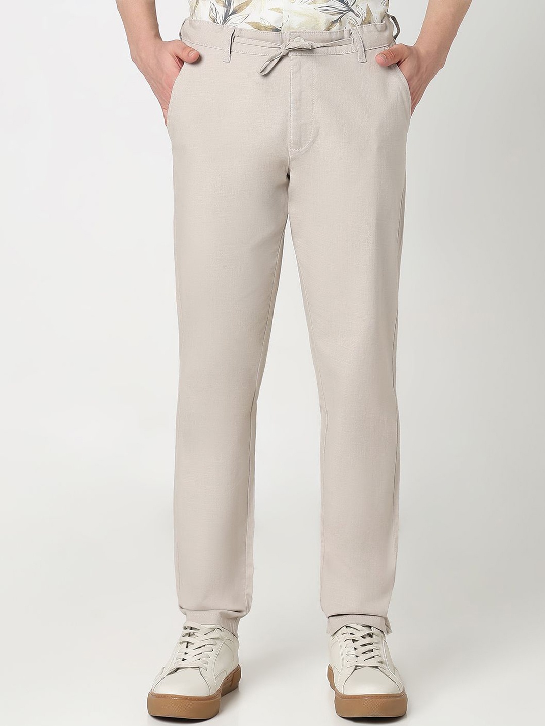 

R&B Men Mid-Rise Flat-Front Trousers, Beige