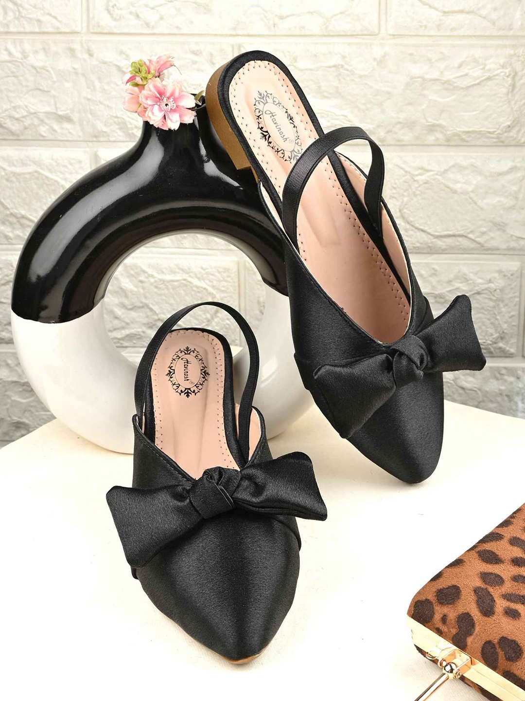 

HAVINOSH Round Toe Lightweight Ballerinas, Black