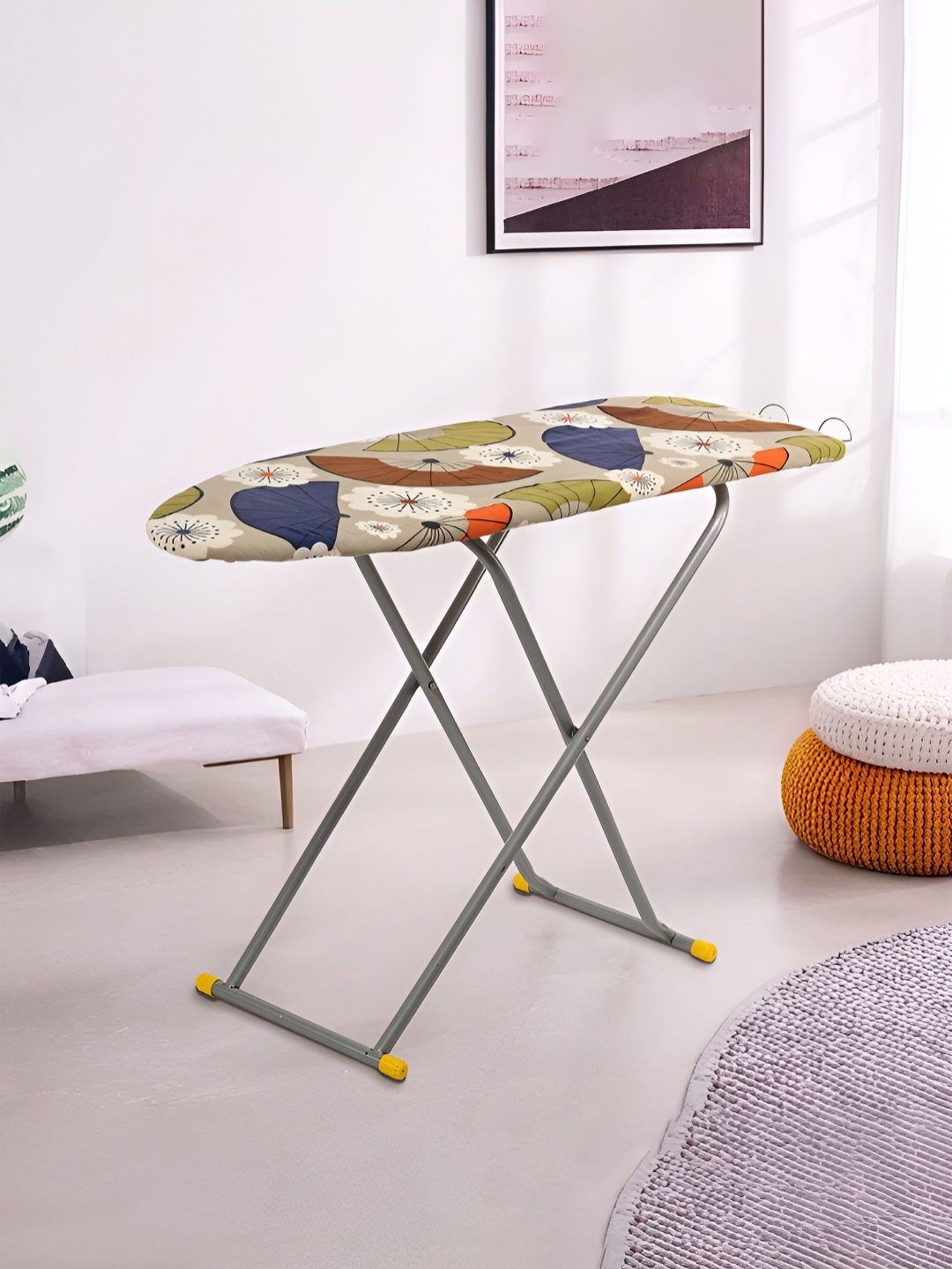 

Aura Beige & Green Adjustable & Foldable Iron Stand