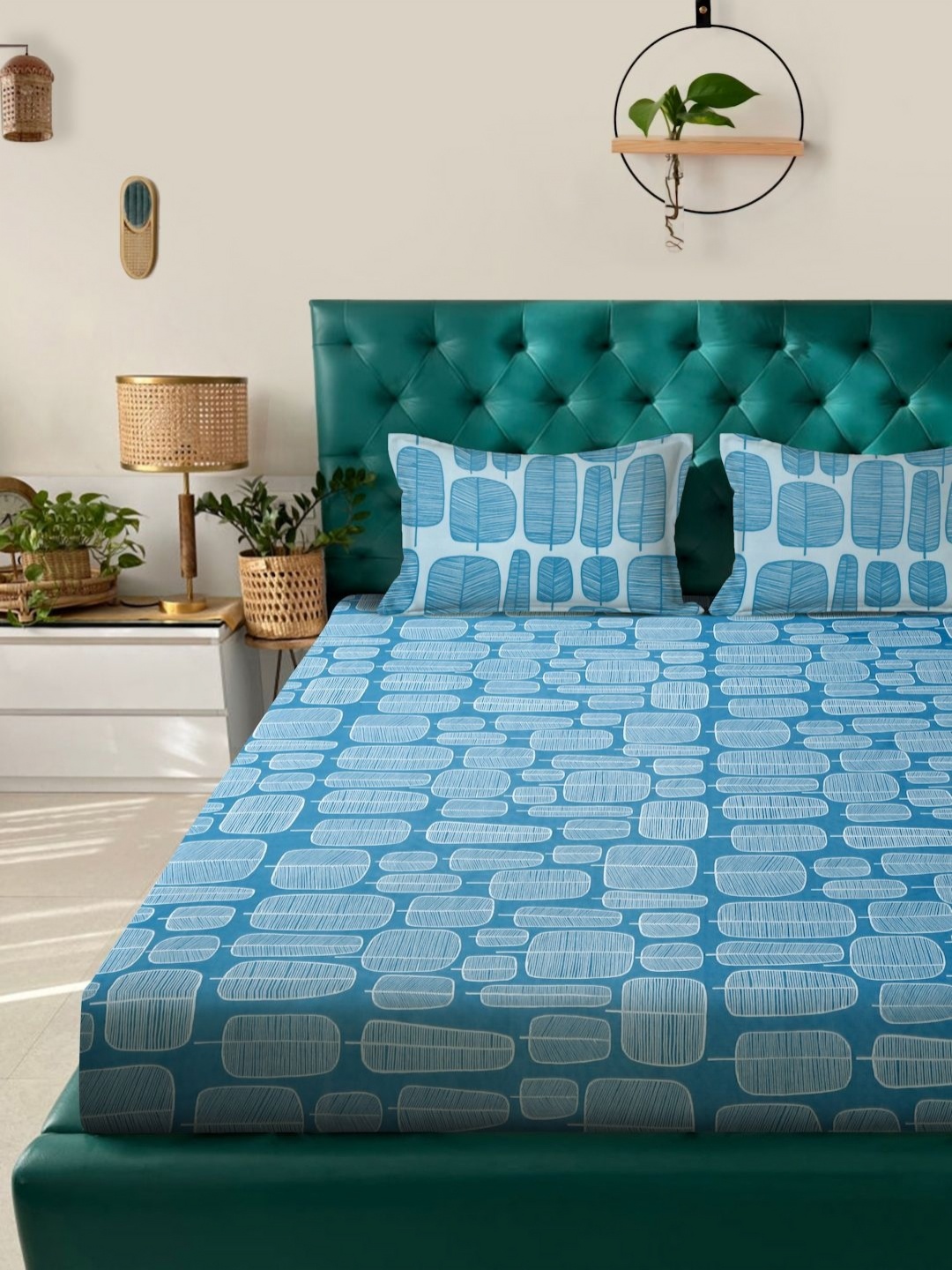 

Myntra Elegant Homes Turquoise Blue Printed 300 TC King Bedsheet Set 2.50m x 2.25 m