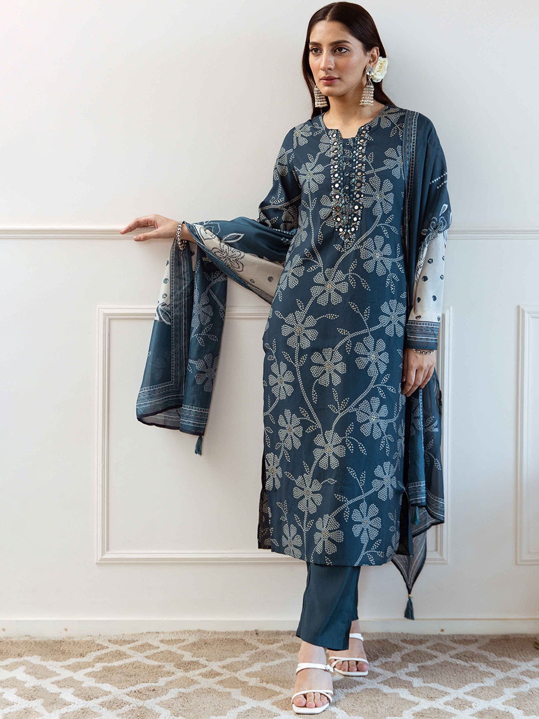 

DIVASTRI Floral Printed Mirror Work Straight Kurta with Trousers & Dupatta, Teal