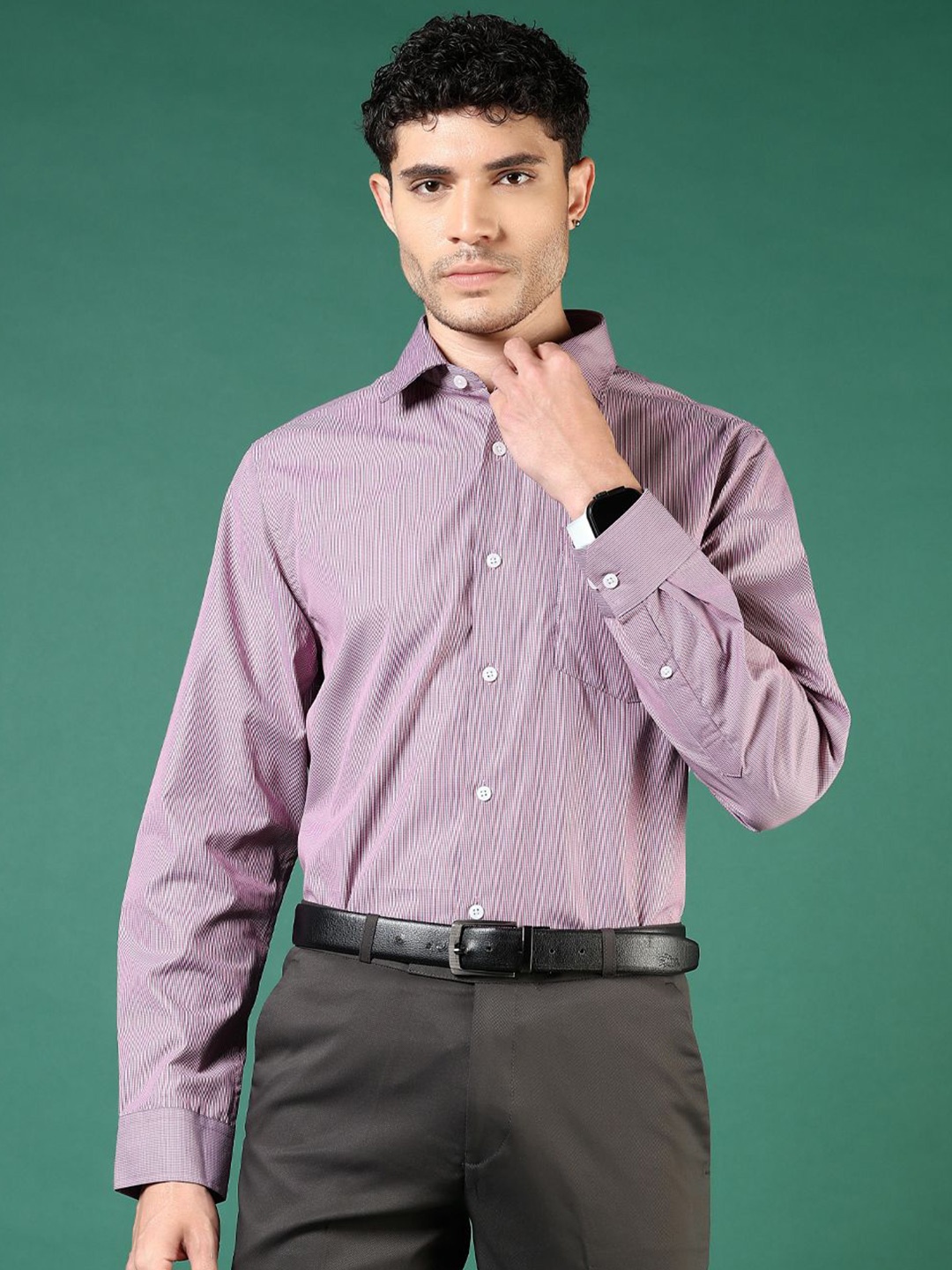 

V-Mart Men Opaque Checked Casual Shirt, Red