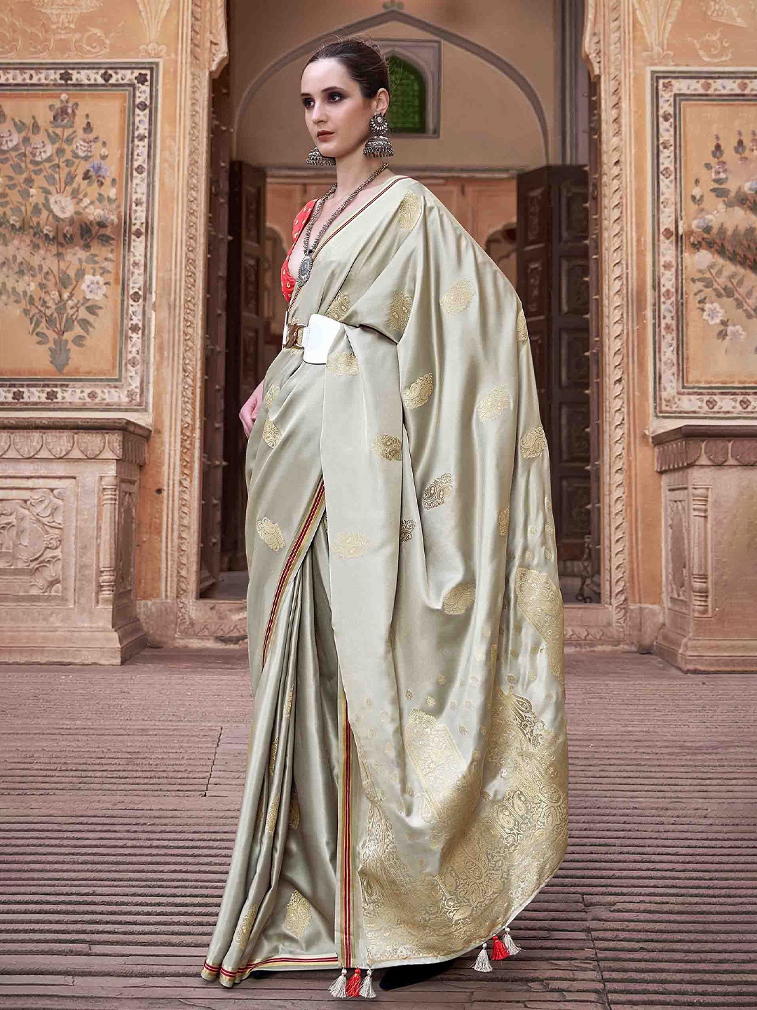 

Mitera Woven Design Zari Saree, Sea green
