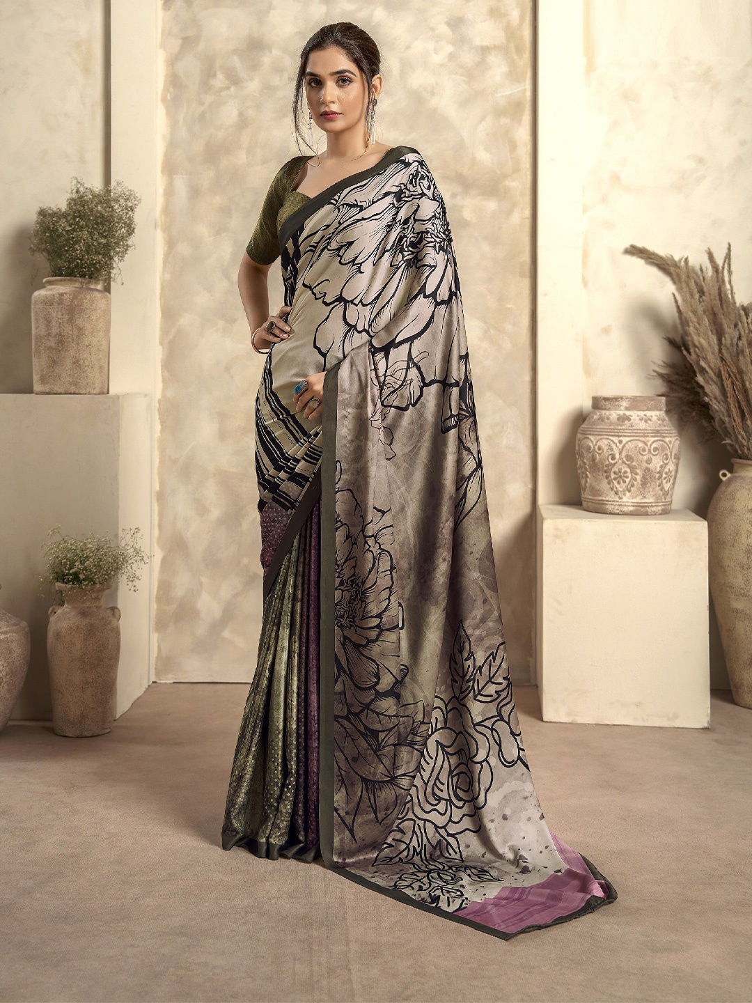 

MAHALASA Floral Printed Saree, Beige