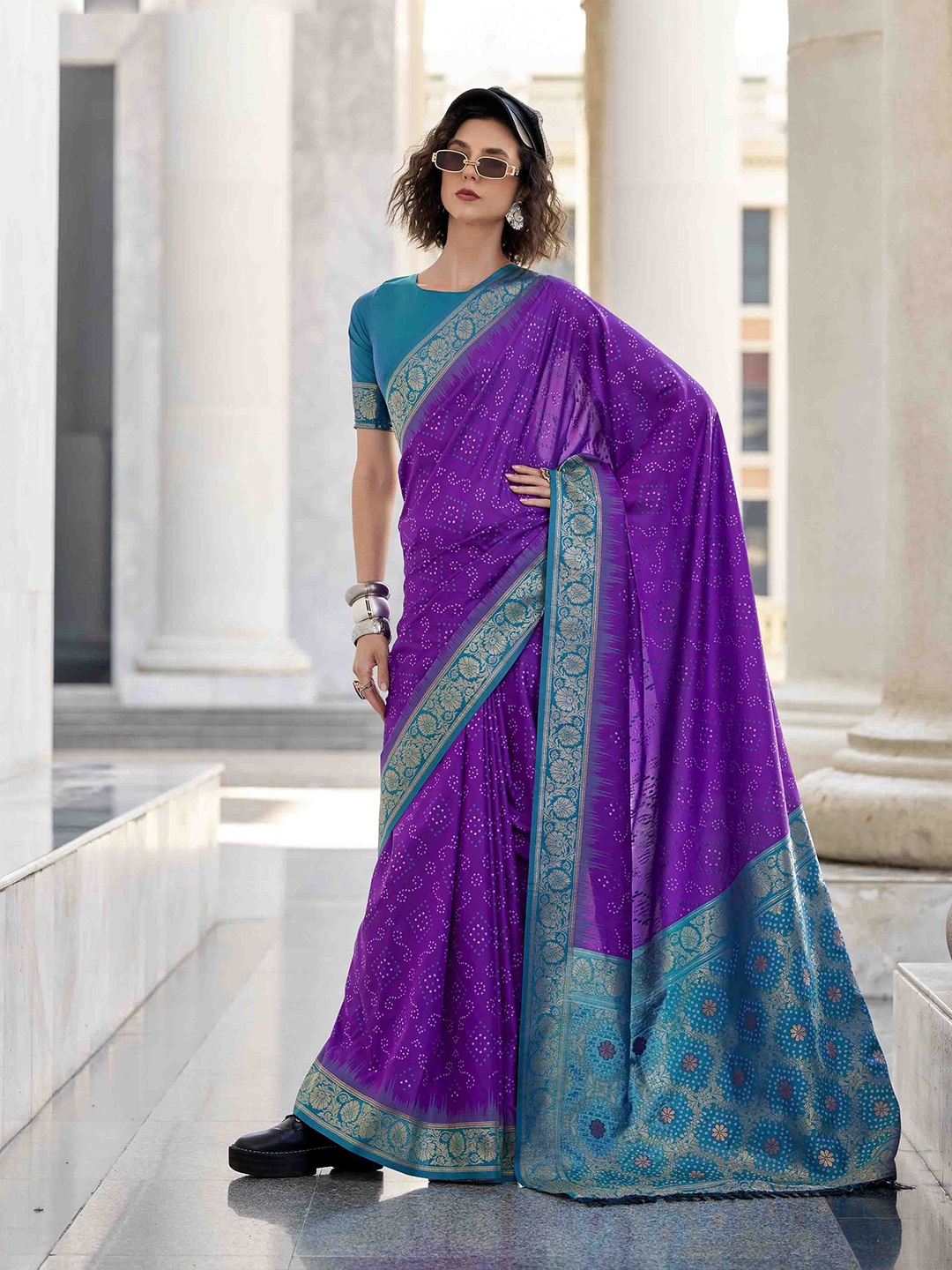 

Mitera Bandhani Printed Zari Saree, Purple