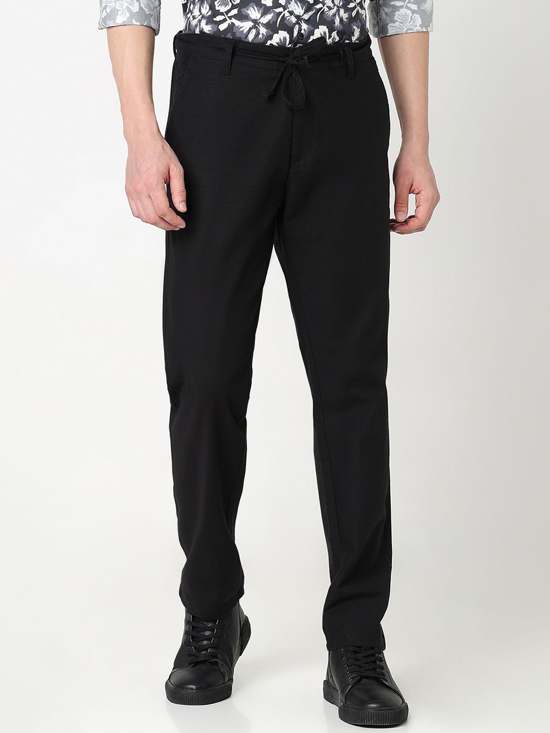 

R&B Men Regular Fit Mid-Rise Cotton Trouser, Black