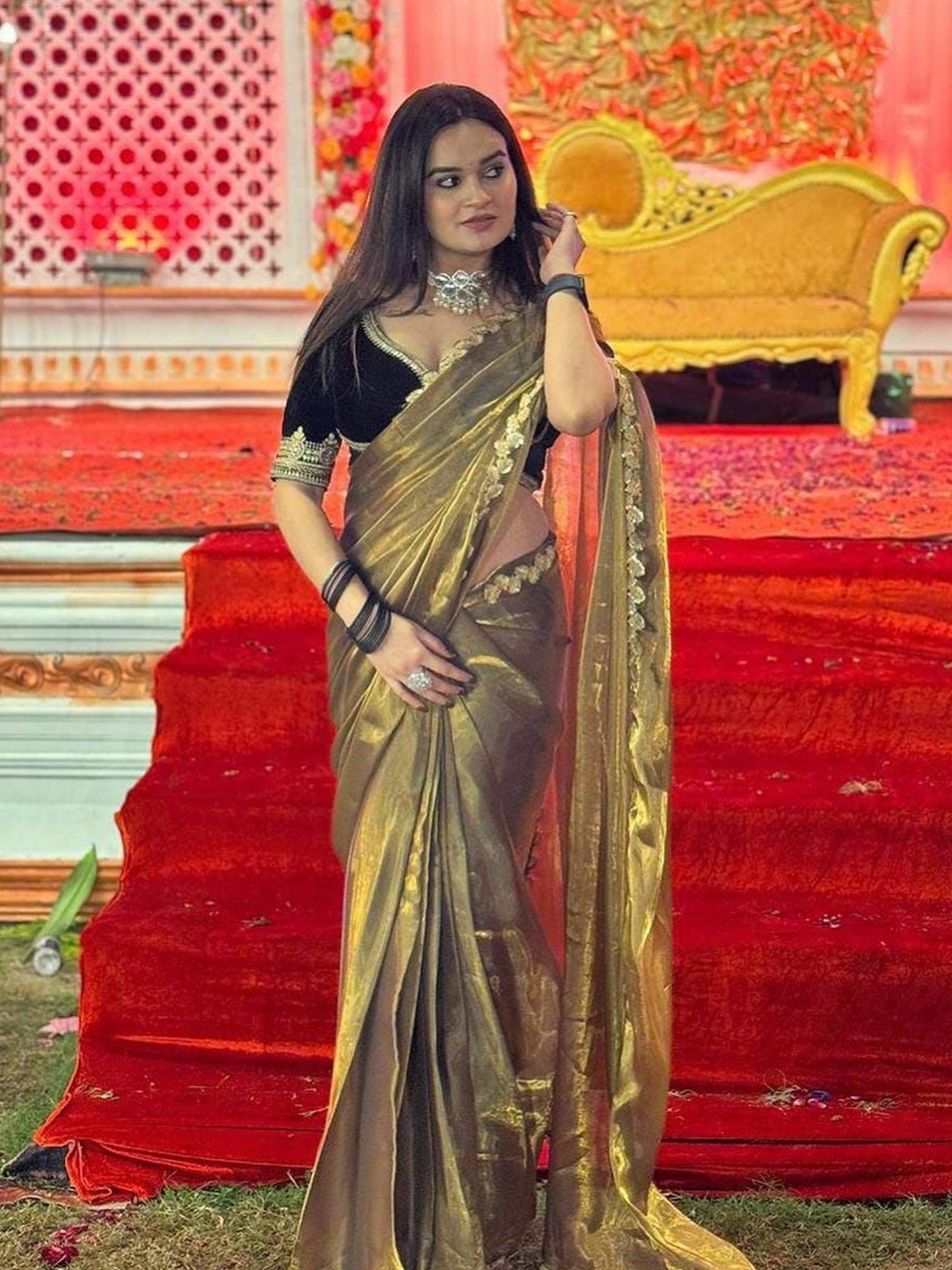 

MANSUBHA Embroidered Organza Banarasi Saree, Gold