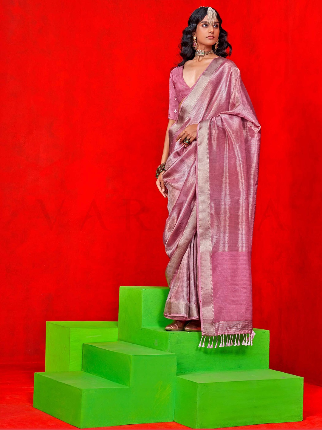 

Vardha Woven Design Banarasi Saree, Pink