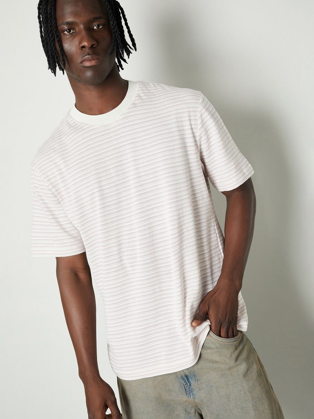 

max Men Striped Round Neck Cotton T-shirt, White