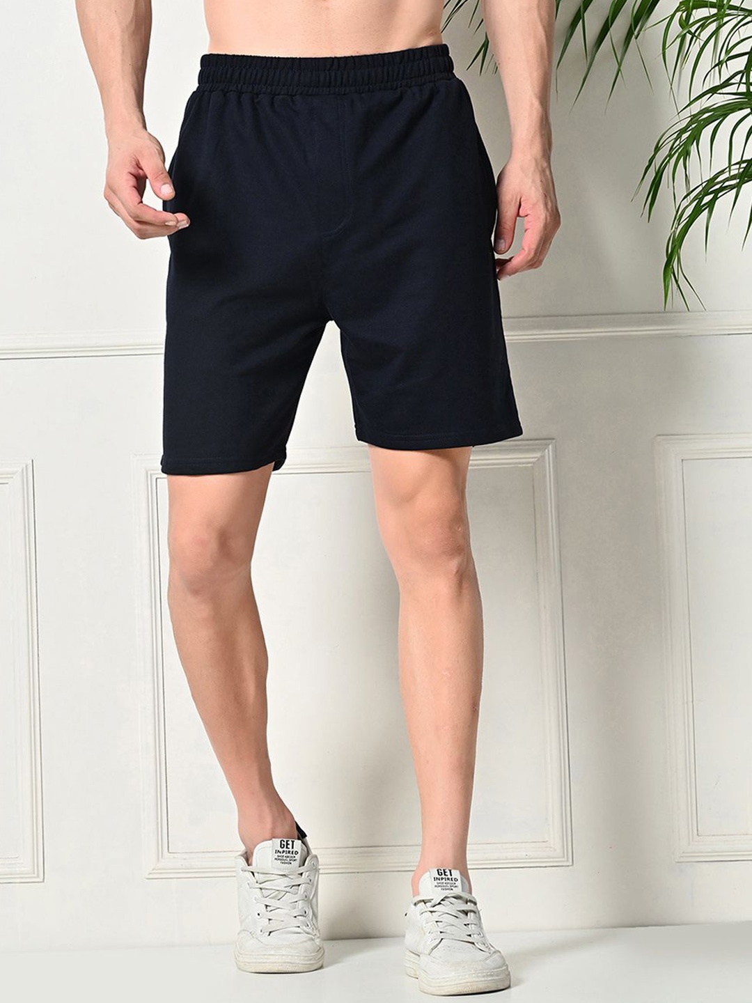 

FITINC Men Mid-Rise Regular Shorts, Navy blue