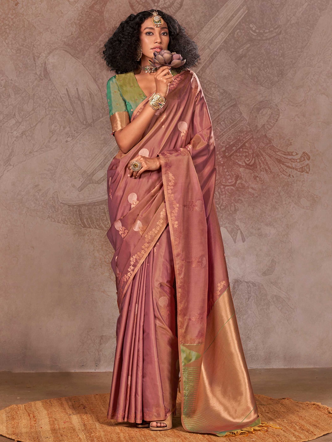 

Vardha Woven Design Banarasi Saree, Mauve