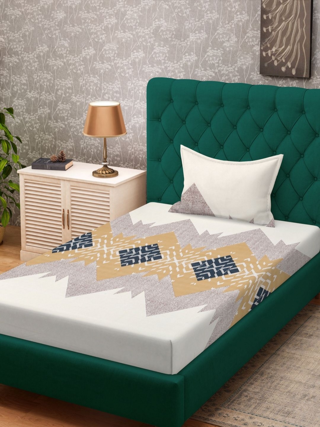 

Myntra Elegant Homes Brown Geometric Printed 300 TC Single Bedsheet Set 2.2 m x 1.5 m