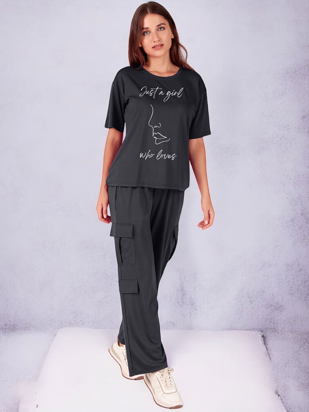 

Fasense Oversized T-Shirt & Cargo Trousers Co-Ords, Grey