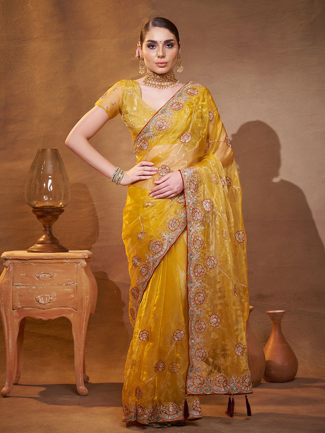 

Mitera Floral Embroidered Tissue Saree, Yellow