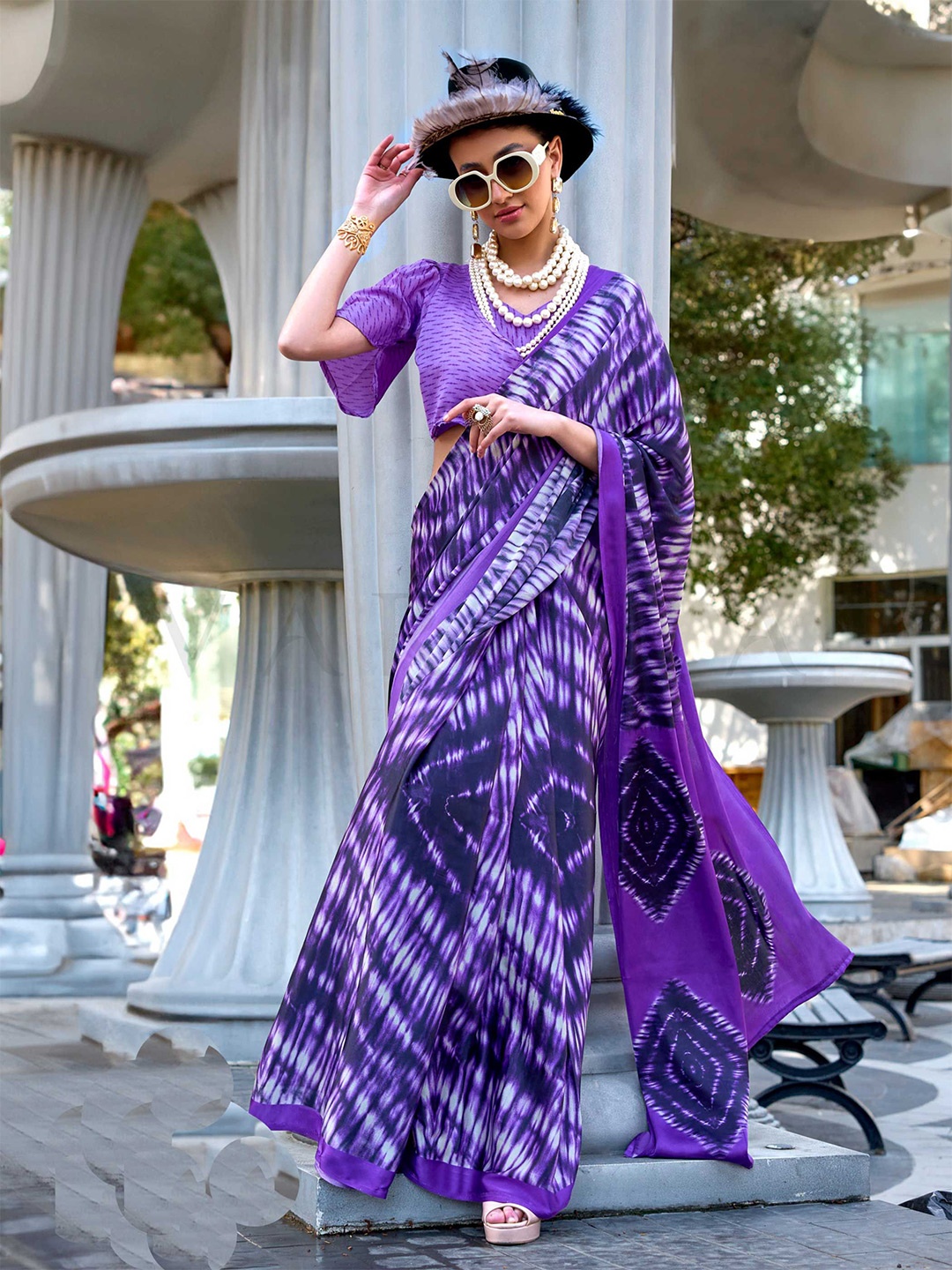 

Vardha Tie and Dye Dyed Saree with Blouse Piece, Purple
