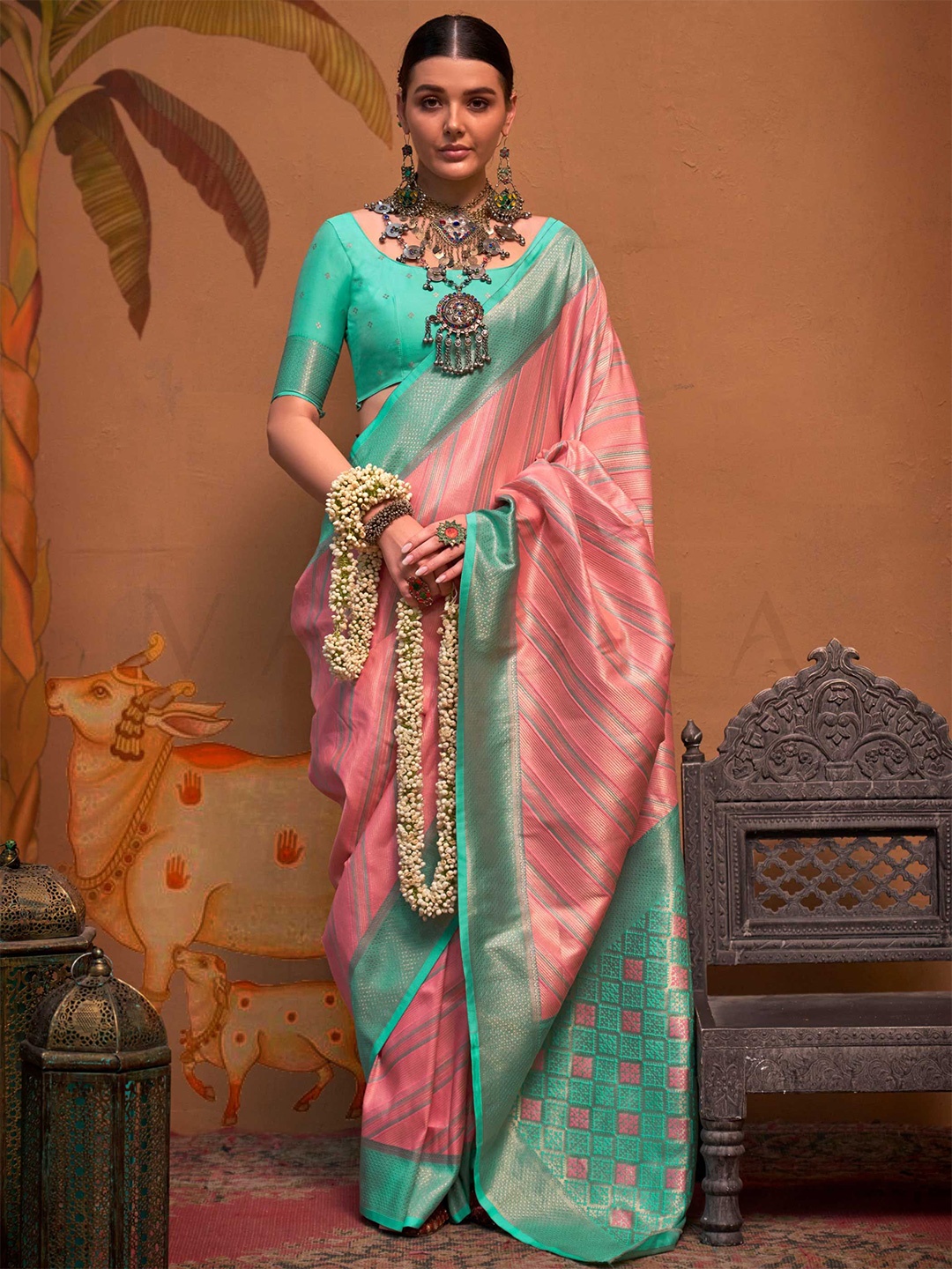 

Vardha Woven Design Zari Leheriya Saree, Turquoise blue