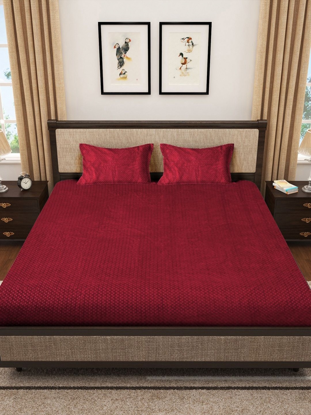 

Myntra Elegant Homes Red Abstract 300 TC Woolen Fitted King Bedsheet Set 2.5 m X 2.25 m