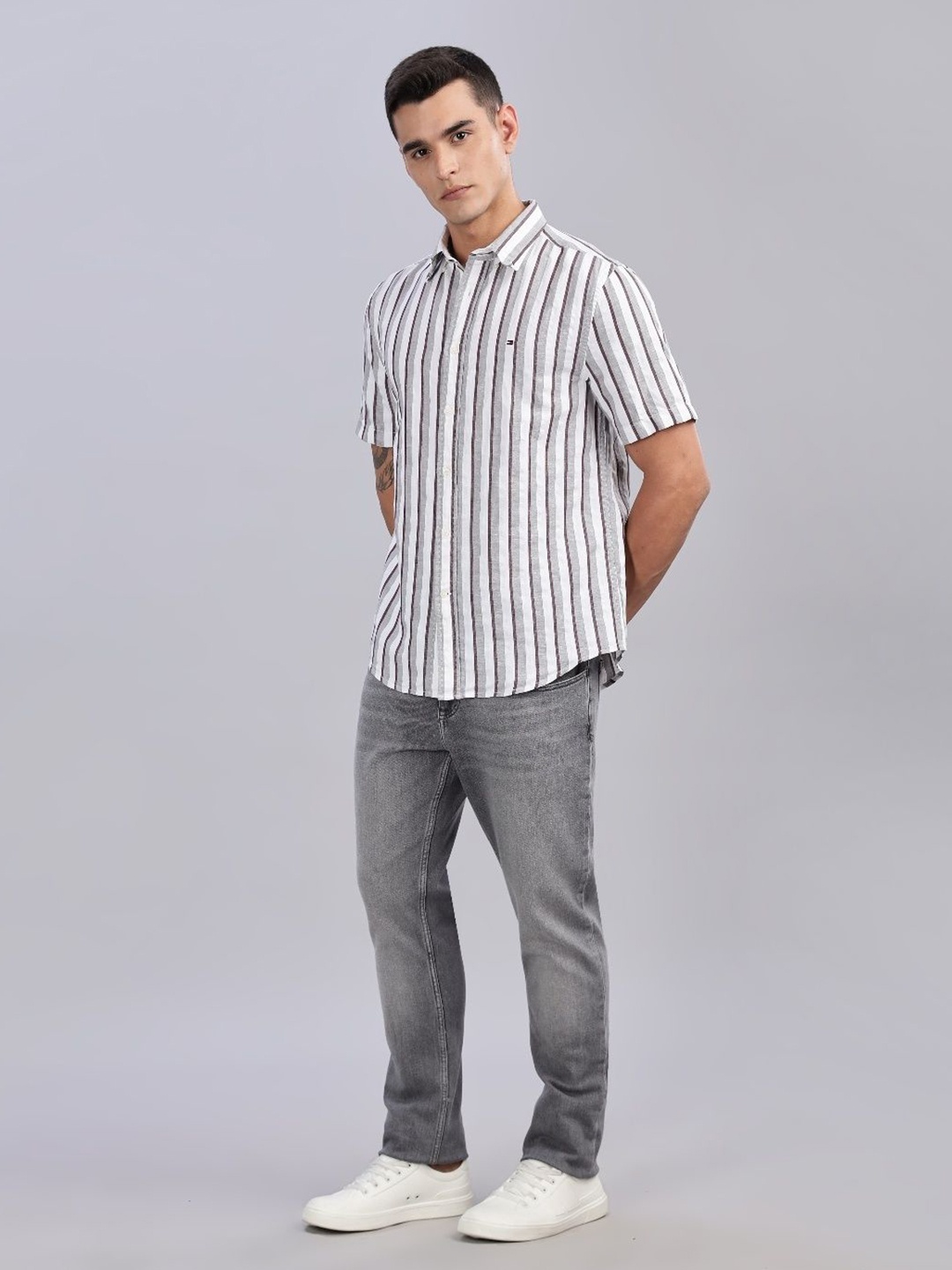 

Tommy Hilfiger Men Opaque Striped Casual Shirt, White