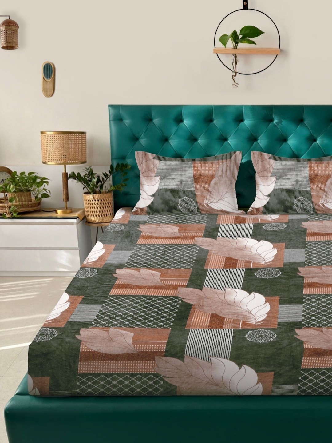 

Myntra Elegant Homes Green Printed 300 TC Fitted King Double Bedsheet Set 2.70 m x 2.25 m, Brown