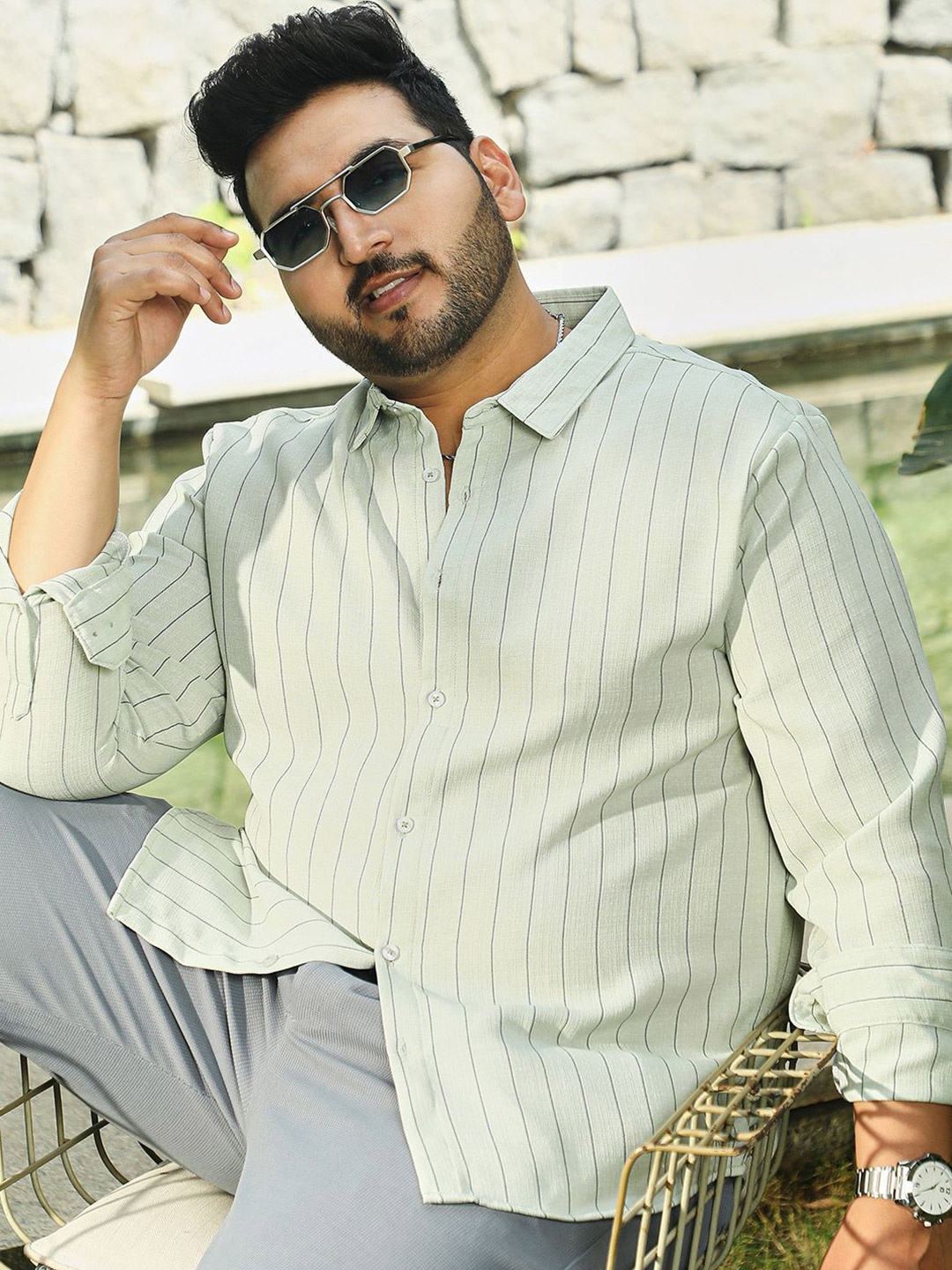 

Instafab Plus Men Comfort Opaque Striped Casual Shirt, Grey