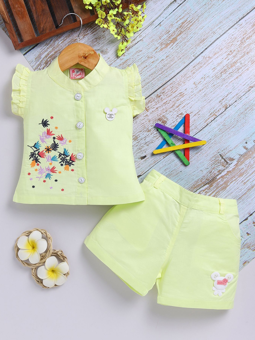 

Toonyport Girls Printed Shirt with Short, Yellow
