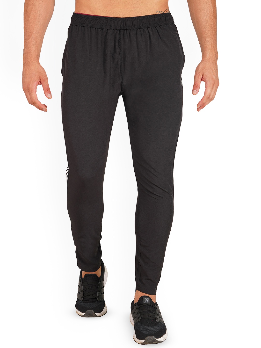 

GOTO Men Striped Mid-Rise TrackPants, Black