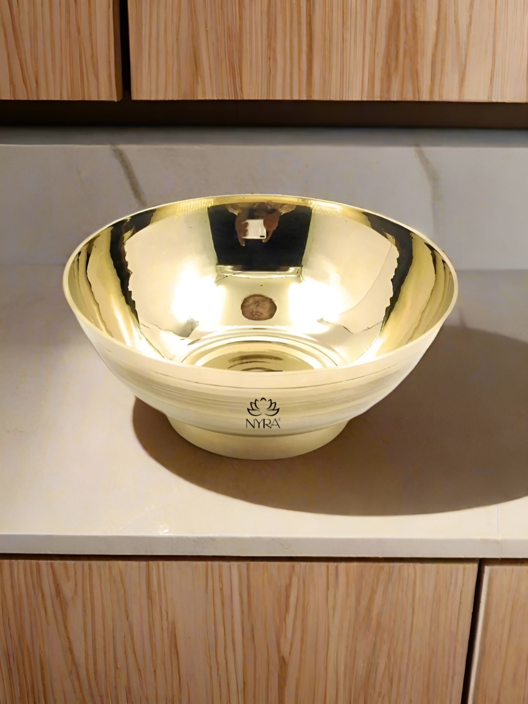 

Nyra Kitchenware Gold-Toned Brass Dishwasher Safe Serving Bowl 700ml