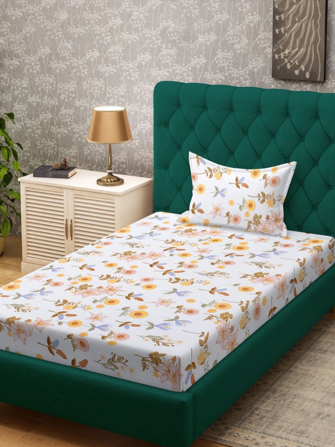 

Myntra Elegant Homes White & Brown Floral Printed 300 TC Single Bedsheet Set 2.2m x 1.5 m