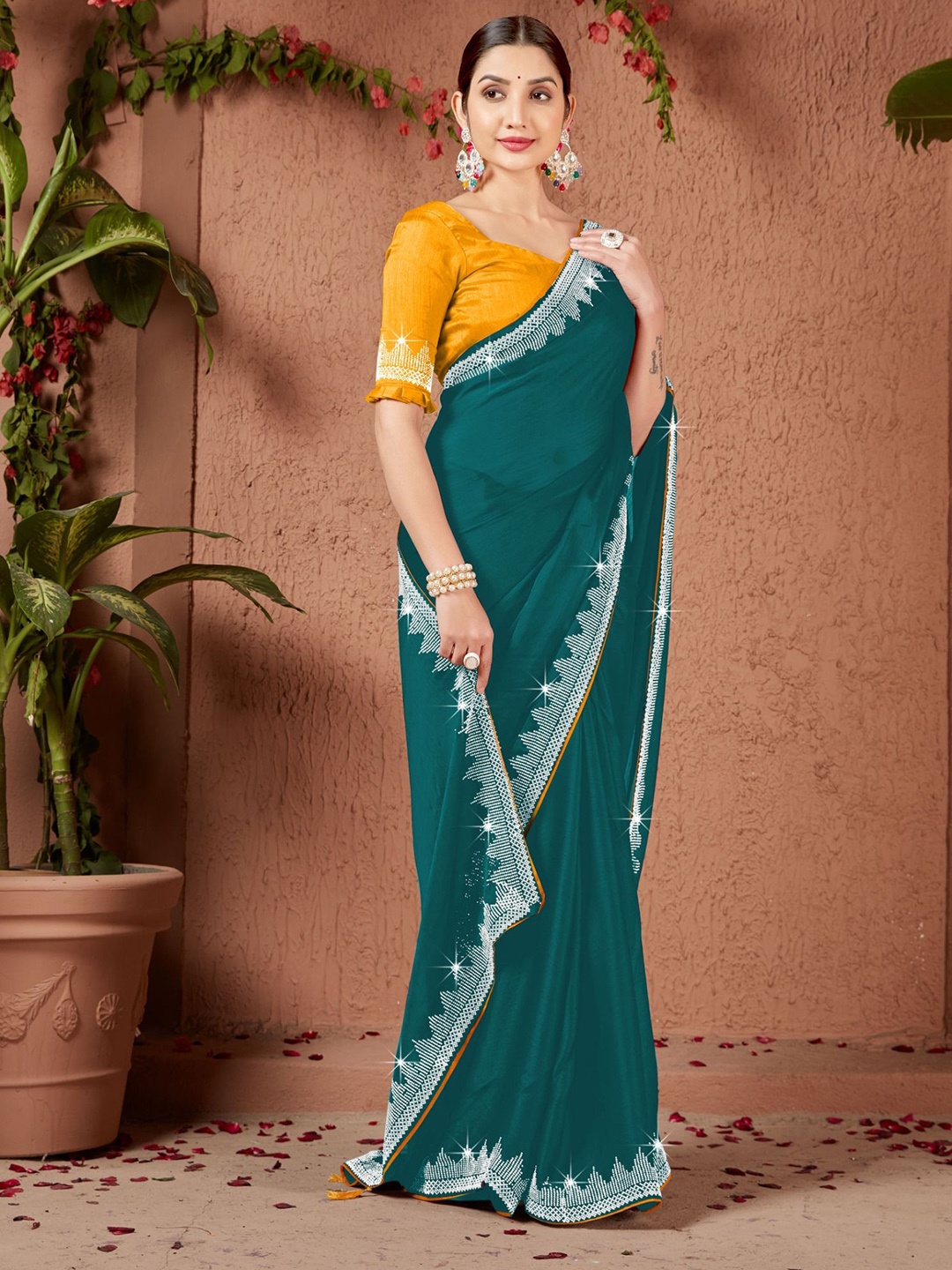 

KEERAT FASHION Beads and Stones Border Saree, Sea green