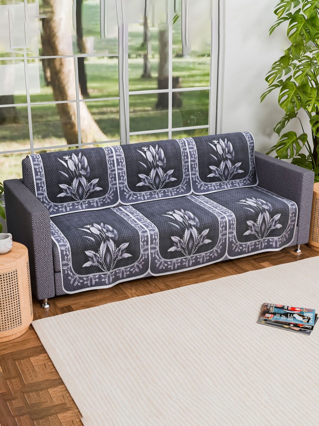 

Aura Grey & White 6 Pieces Printed 3 Seater Cotton Sofa Cover