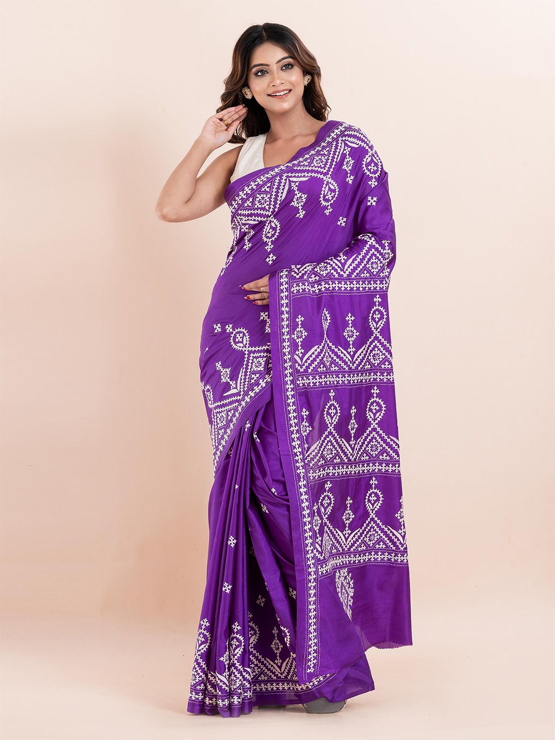 

PUKU Ethnic Motifs Embroidered Kantha Work Saree, Purple