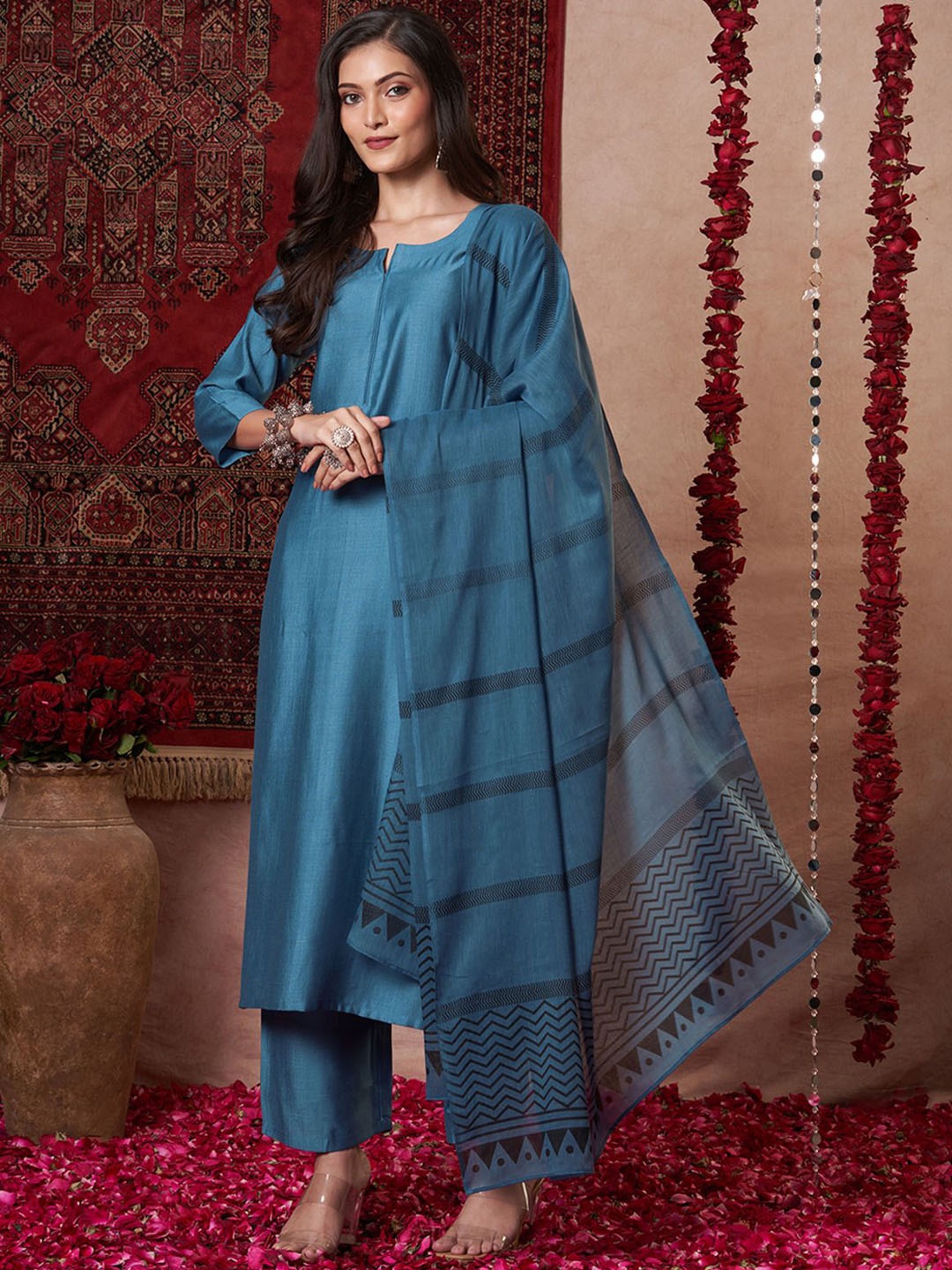 

KALINI Women Regular Kurta with Palazzos & With Dupatta, Blue