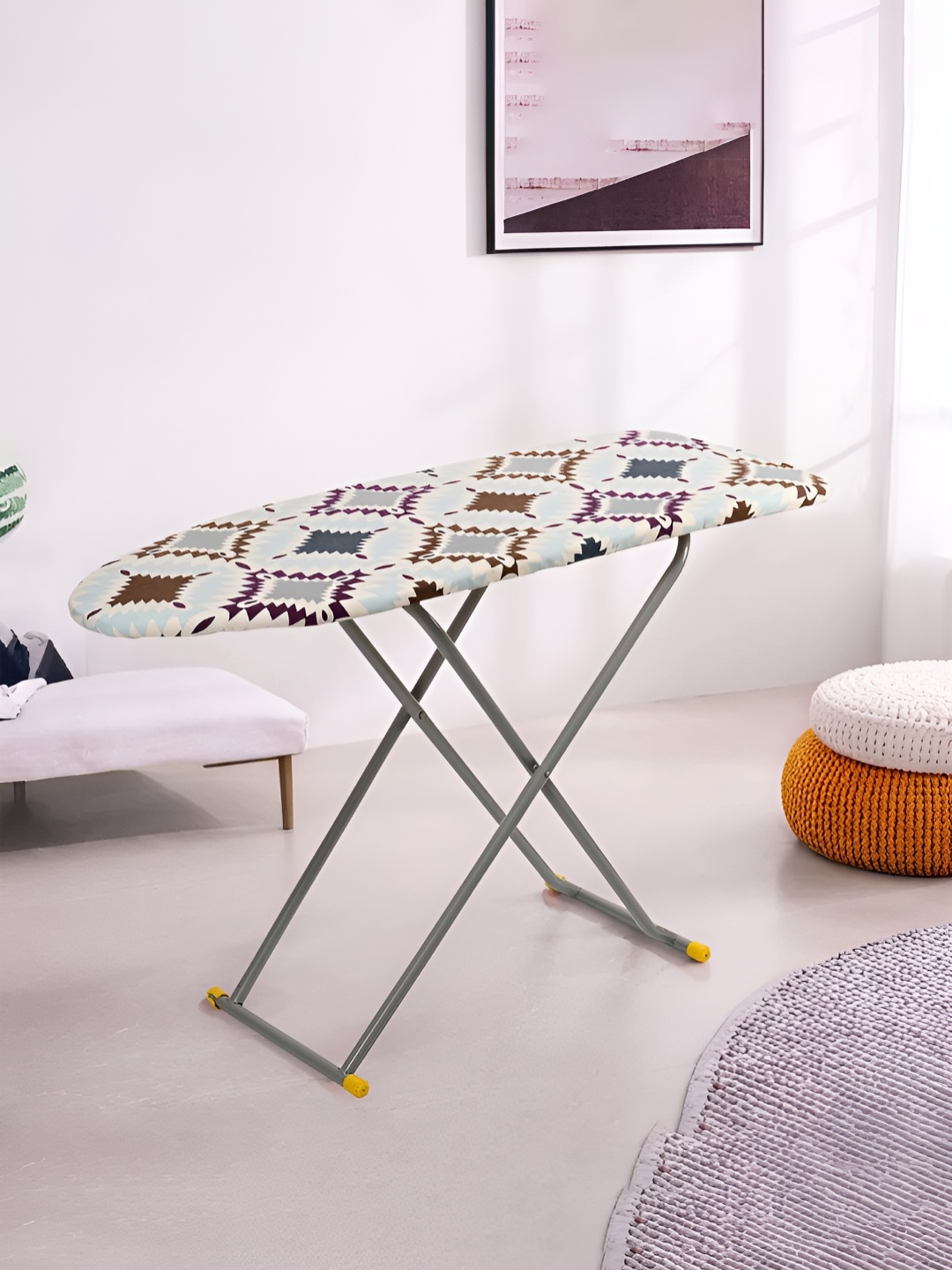 

Aura Blue & Brown 2 Pieces Printed Foldable Iron Stands