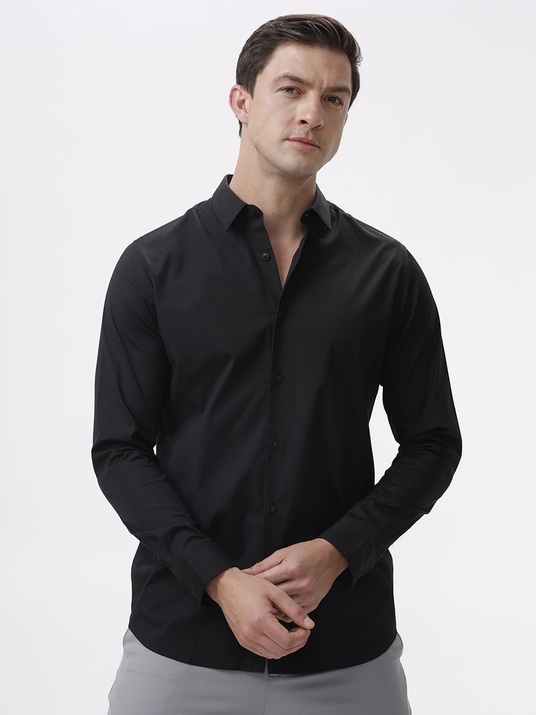 

The Collection Men Classic Slim Fit Opaque Casual Shirt, Black