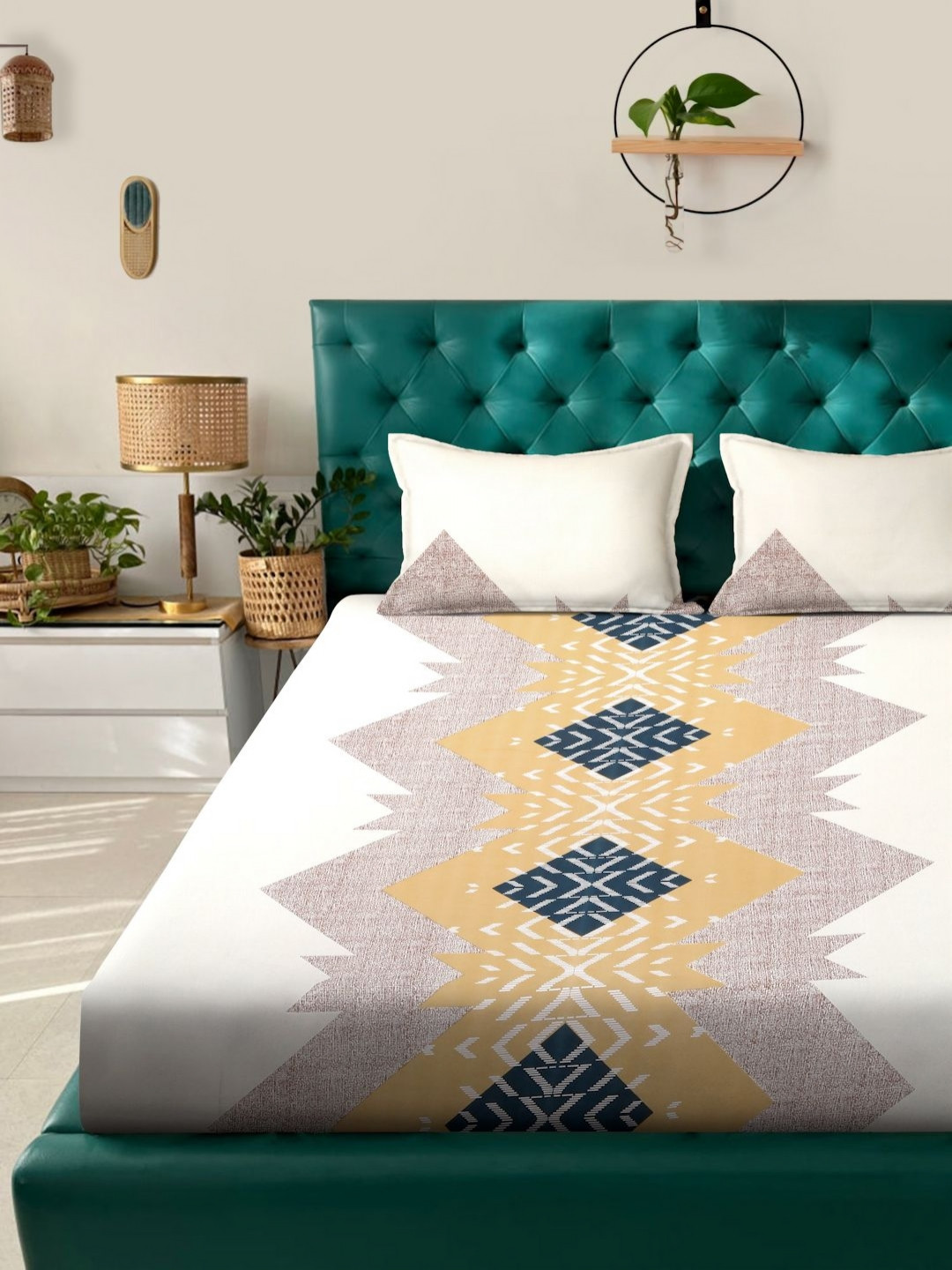 

Myntra Elegant Homes White & Beige Printed Fitted 300 TC King Bedsheet Set 2.50 m x 2.25 m