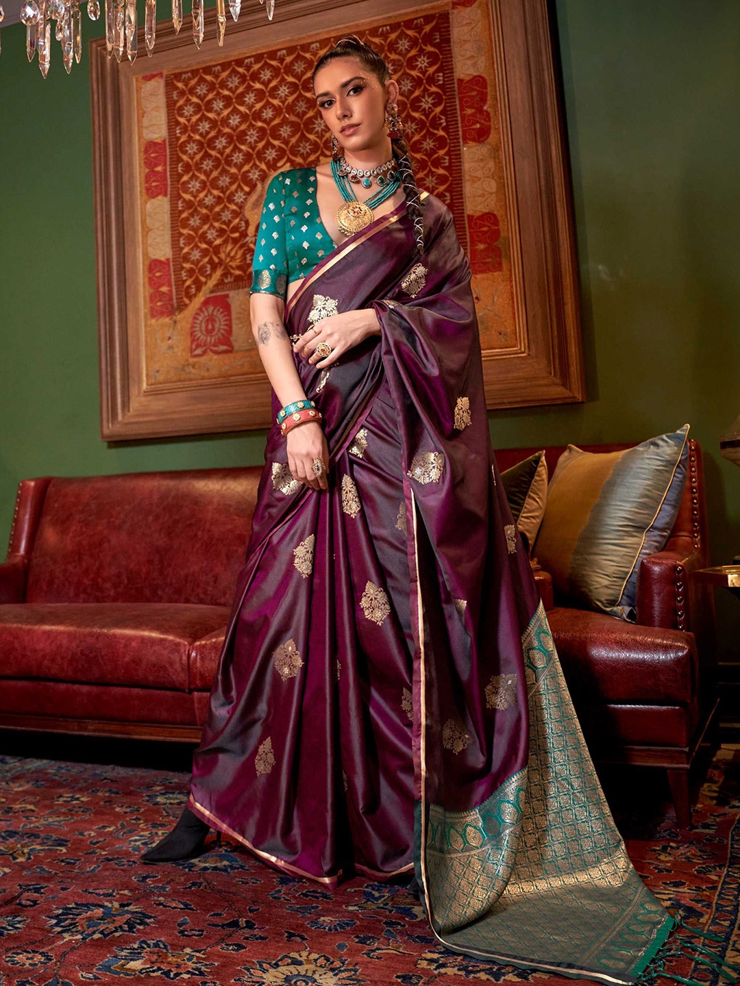 

Vardha Woven Design Zari Satin Saree, Burgundy