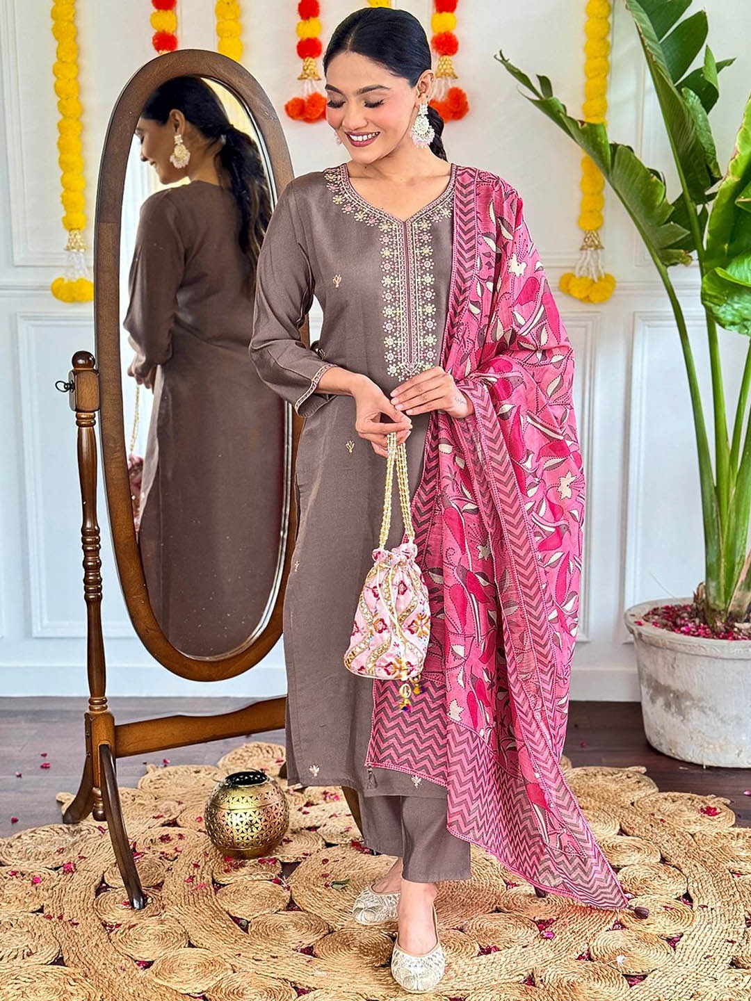 

Growdamy Floral Yoke Design Sequinned Chanderi Silk Straight Kurta with Trousers & Dupatta, Brown