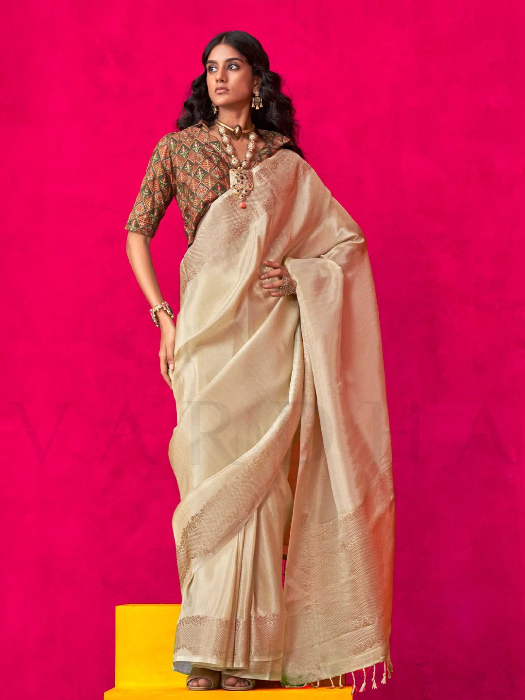 

Vardha Woven Design Zari Banarasi Saree, Beige