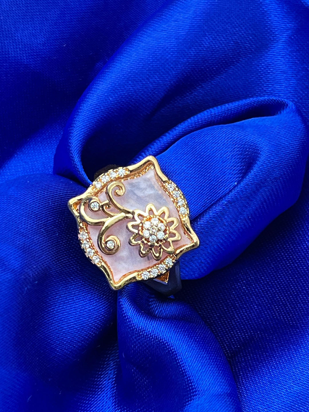 

DRAMATIC EFFECT Gold Plated Stone Studded Adjustable Finger Ring