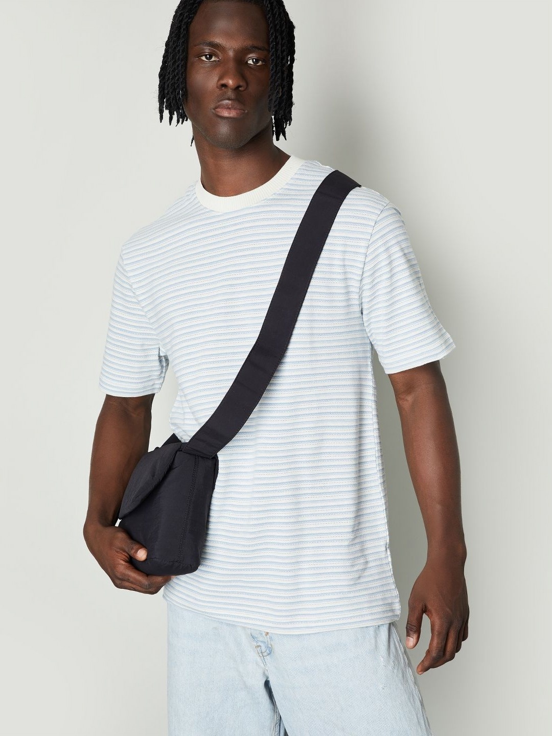 

max Men Striped Round Neck Cotton T-shirt, Blue
