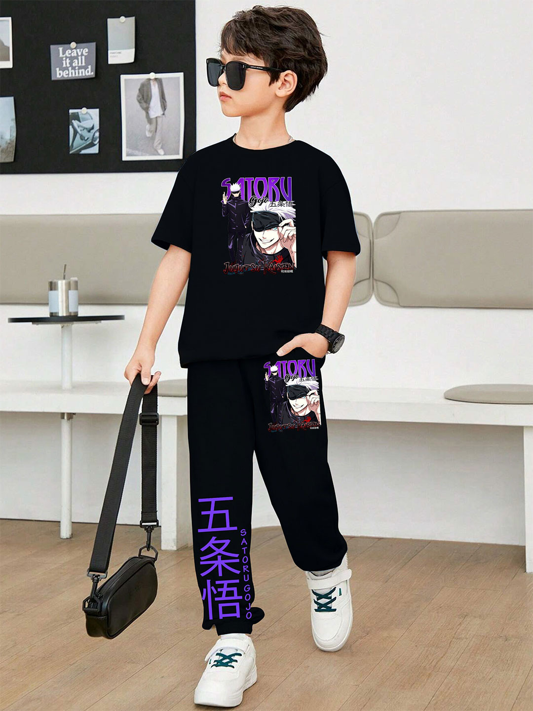 

LOCAVESTIR Boys Printed T-shirt And Joggers, Black