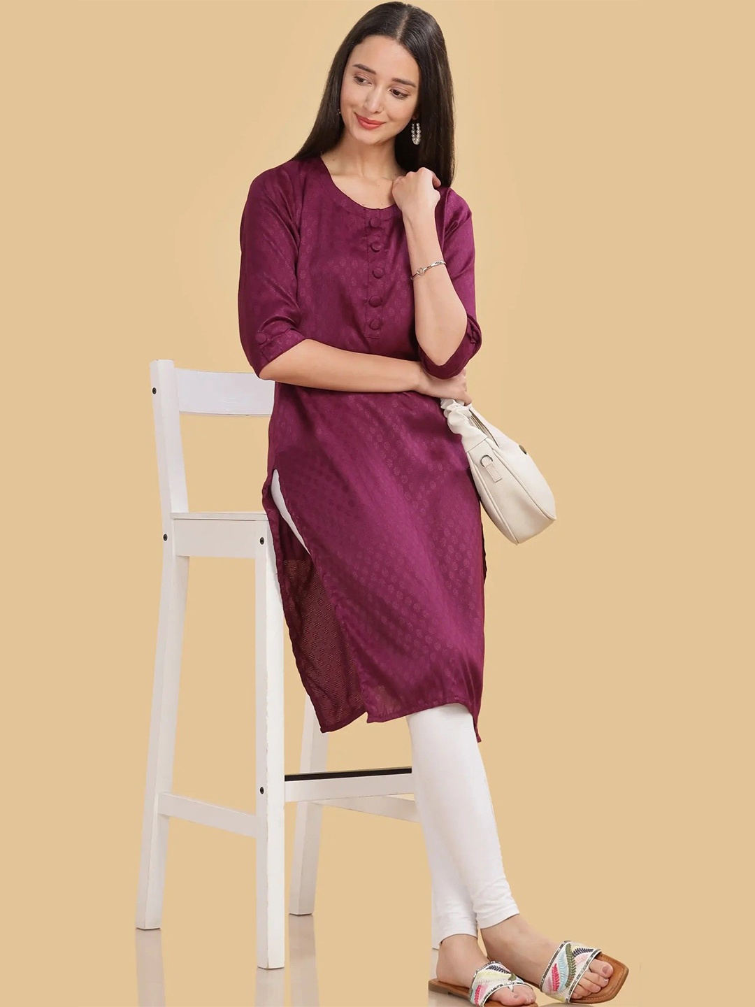 

Girly Colours Geometric Woven Design Round Neck Pure Cotton Straight Kurta, Burgundy