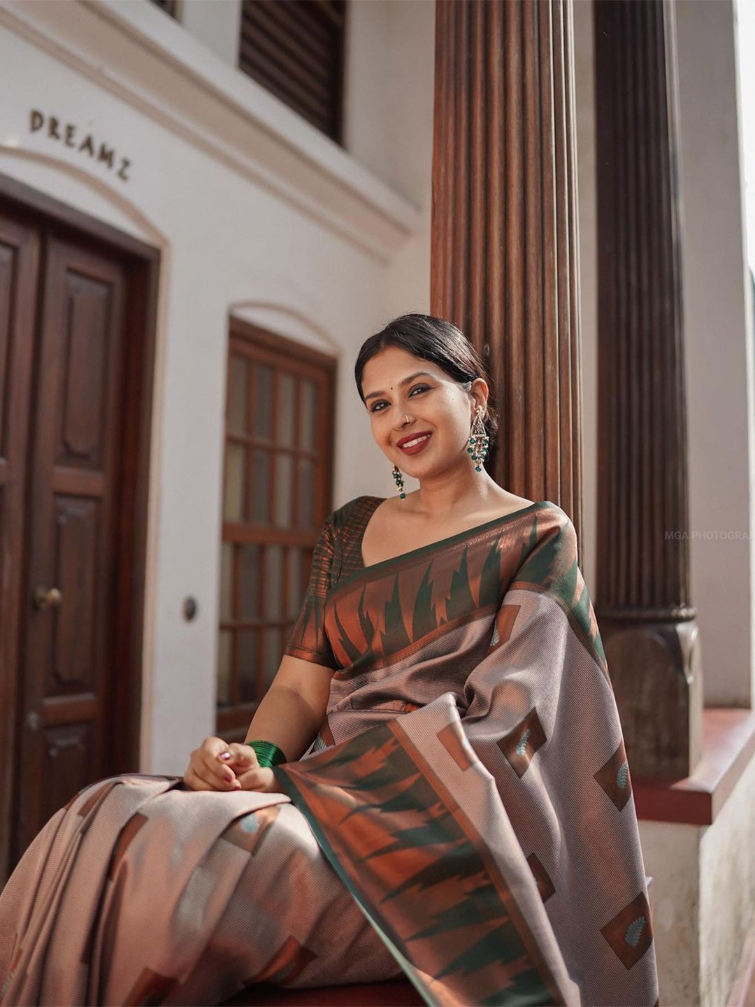 

Moda Rapido Woven Design Kanjeevaram Saree, Green