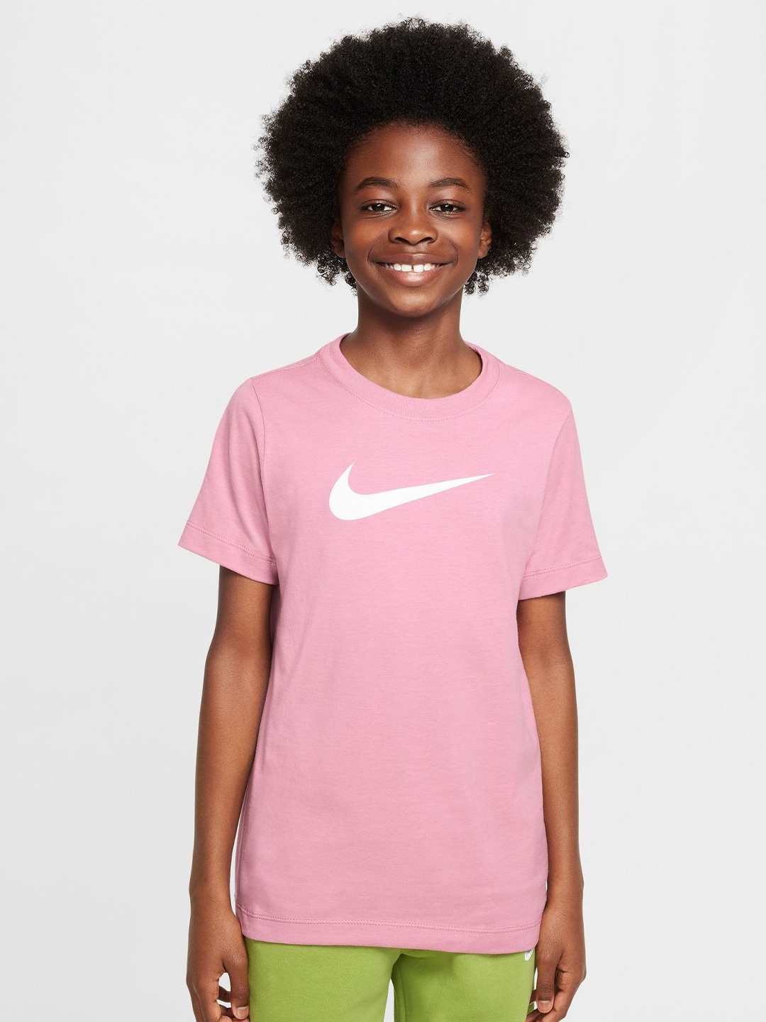 

Nike Sportswear Older Kids Boy T-Shirt, Pink