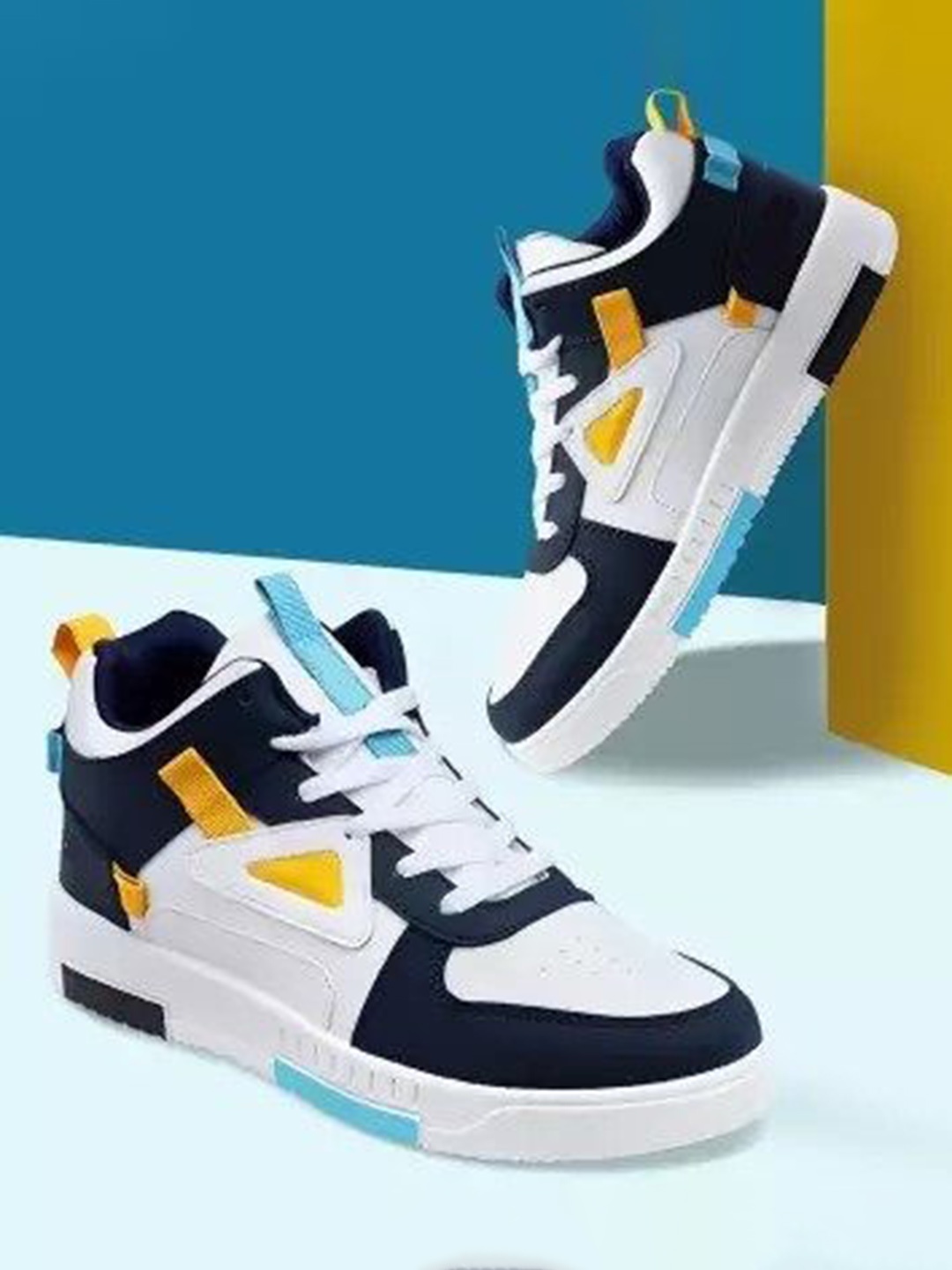 

FABBMATE Boys Colourblocked Sneakers, White