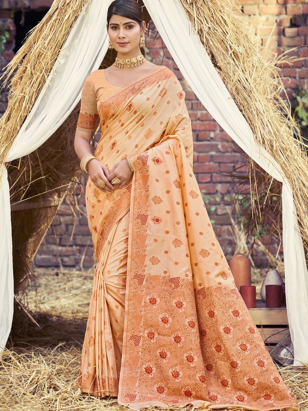 

SANGAM PRINTS Woven Design Tussar Saree, Peach