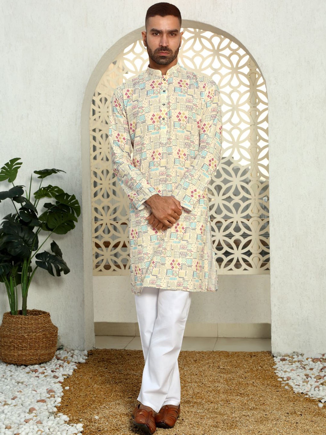 

KRAFT INDIA Men Printed Regular Kurta with Pyjamas, Beige