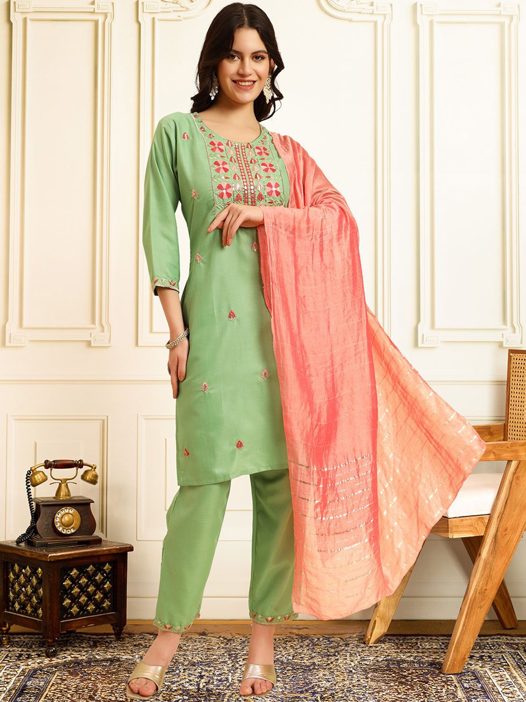 

House of Pataudi Floral Embroidered Straight Kurta With Trousers & Dupatta, Olive