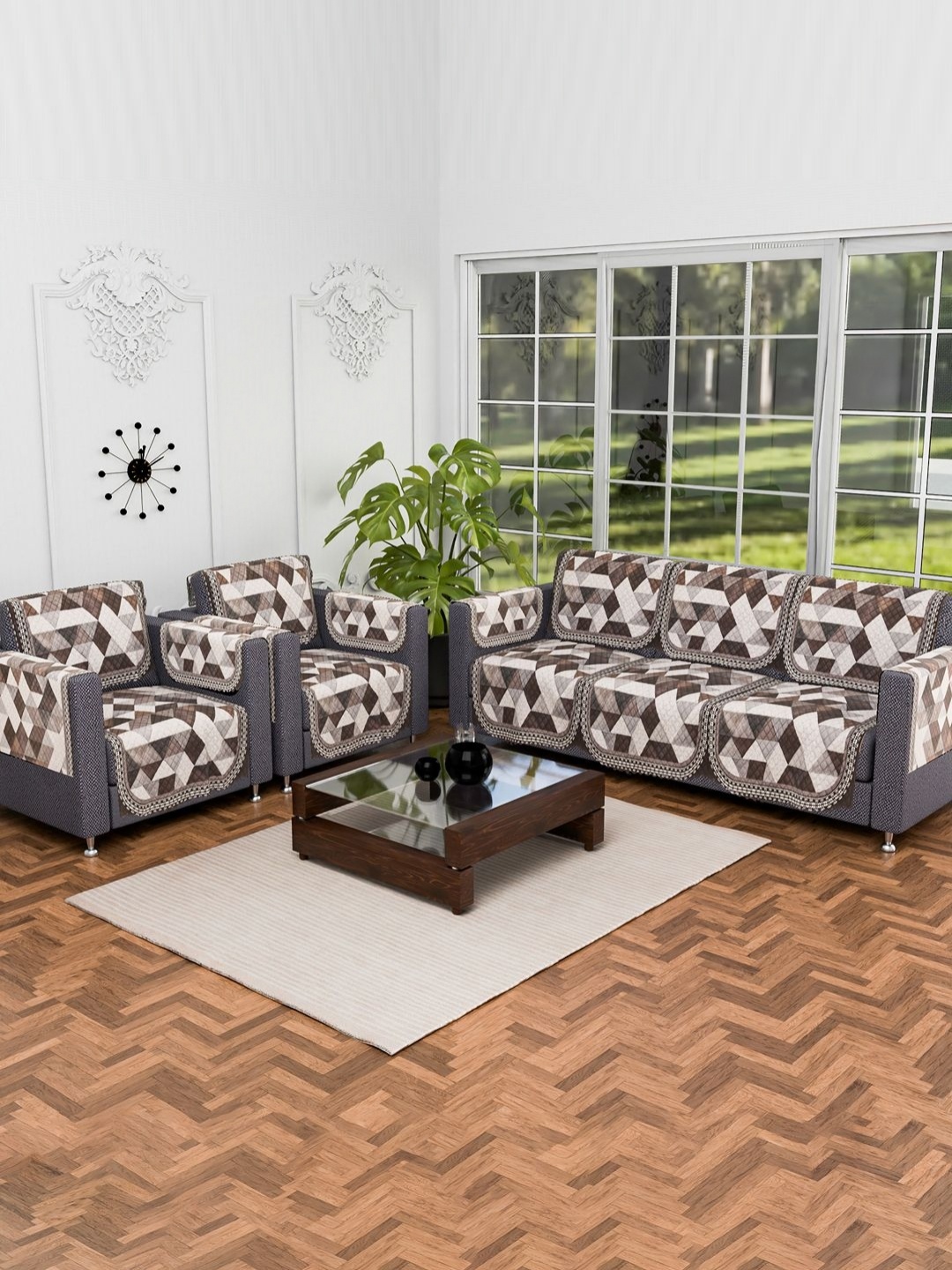 

Aura White & Brown 16 Pieces Floral Printed 5 Seater Velvet Sofa Covers With Arm Covers