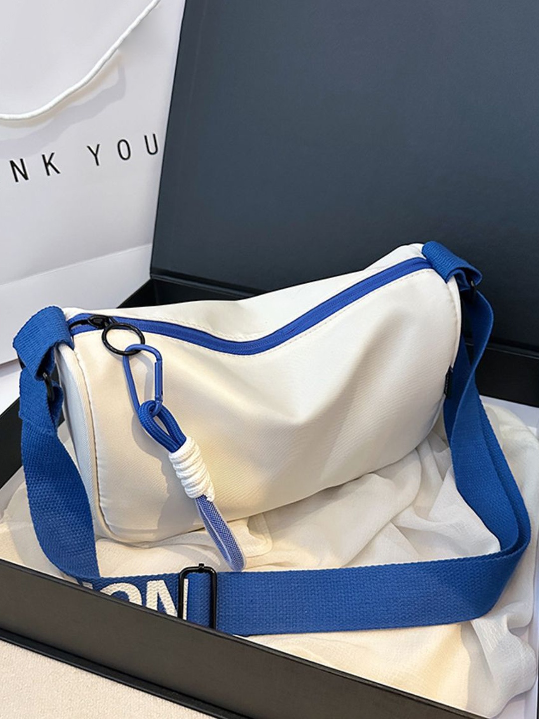 

DressBerry Sling Bag, White